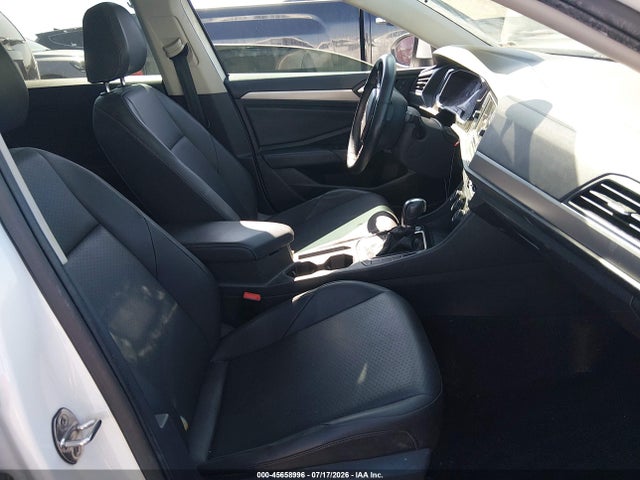 2019 Volkswagen Jetta 1.4t R-line/1.4t S/1.4t Se მანქანა იყიდება აუქციონზე, vin: 3VWC57BU1KM140532, აუქციონის ნომერი: 45658996