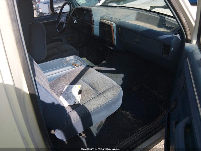 45659021 :رقم المزاد ، 1FTEX15N6HKB05444 vin ، 1987 Ford F150 مزاد بيع