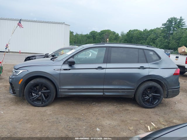 Продаж на аукціоні авто 2024 Volkswagen Tiguan 2.0t Se R-line Black, vin: 3VV8B7AX7RM216666, номер лоту: 45659062