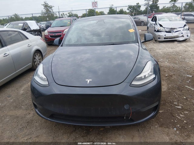 Продаж на аукціоні авто 2021 Tesla Model Y Long Range Dual Motor All-wheel Drive, vin: 5YJYGAEE5MF136656, номер лоту: 45659077