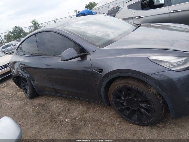 Продаж на аукціоні авто 2021 Tesla Model Y Long Range Dual Motor All-wheel Drive, vin: 5YJYGAEE5MF136656, номер лоту: 45659077