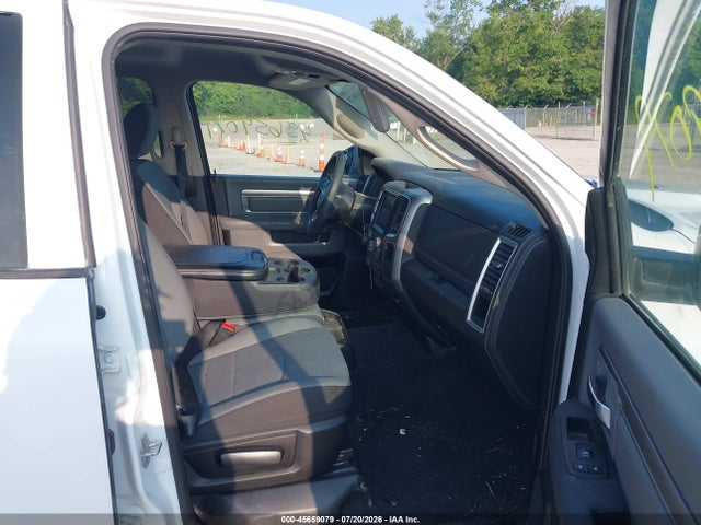 Продаж на аукціоні авто 2022 Ram 1500 Classic Slt  4x4 5'7 Box, vin: 3C6RR7LG4NG375205, номер лоту: 45659079