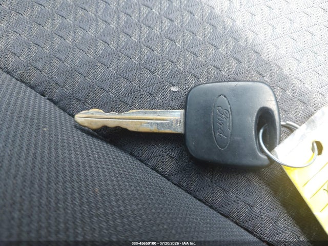 Продажа на аукционе авто 2005 Ford Focus Zx3, vin: 3FAFP31N15R148821, номер лота: 45659100