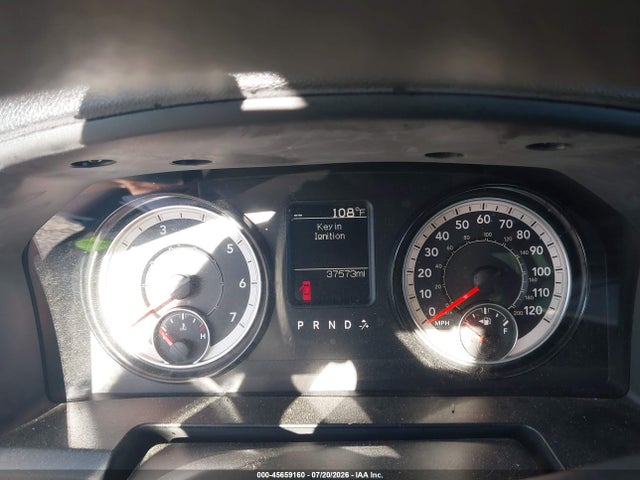 45659160 :رقم المزاد ، 3C6RR6KT4MG526597 vin ، 2021 Ram 1500 Classic Tradesman  4x2 5'7 Box مزاد بيع
