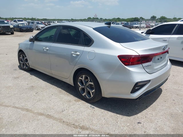 Продажа на аукционе авто 2020 Kia Forte Lxs, vin: 3KPF24AD0LE181738, номер лота: 45659159