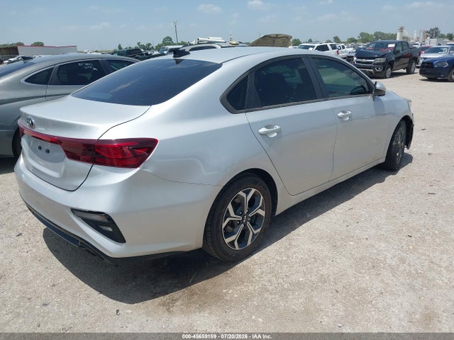 Продажа на аукционе авто 2020 Kia Forte Lxs, vin: 3KPF24AD0LE181738, номер лота: 45659159