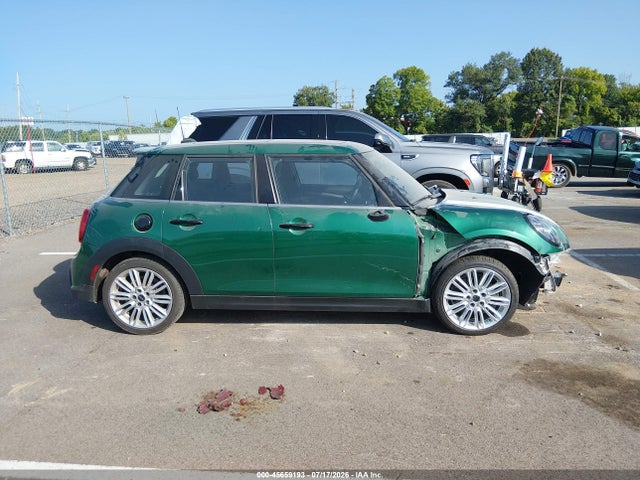 Продажа на аукционе авто 2024 Mini Hardtop Cooper S, vin: WMW53DK0XR2W08480, номер лота: 45659193