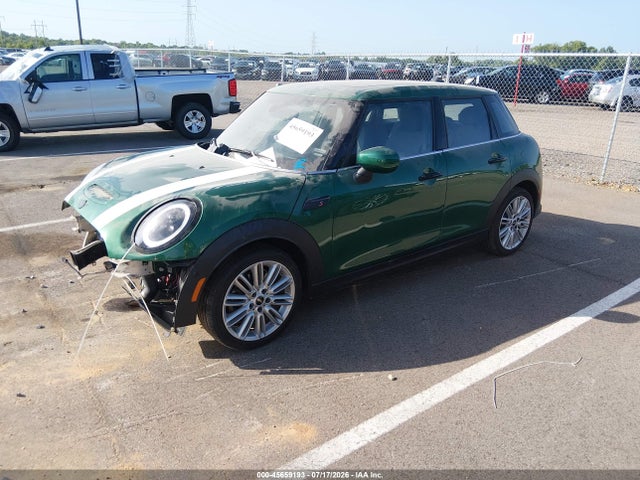 Продажа на аукционе авто 2024 Mini Hardtop Cooper S, vin: WMW53DK0XR2W08480, номер лота: 45659193