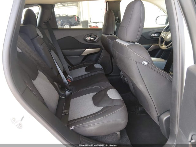 Jeep Cherokee Latitude 4x4 2018 1C4PJMCB7JD528435 Image 8