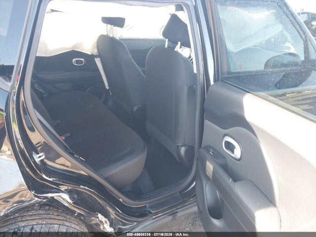 KIA Soul 2018 KNDJN2A2XJ7558576 Image 8
