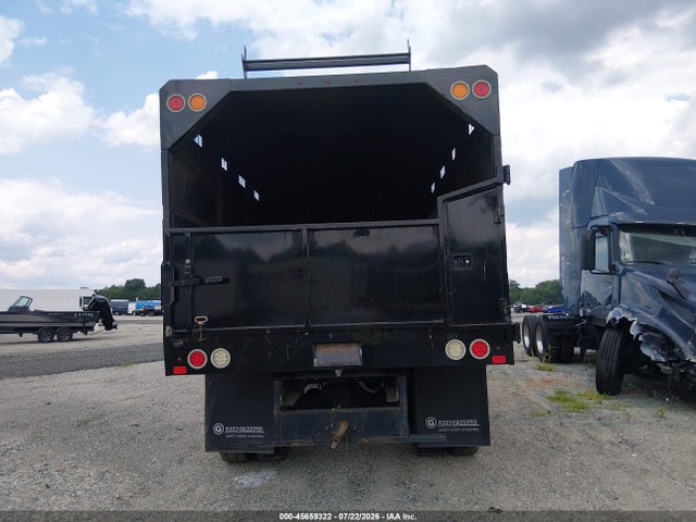45659322 :رقم المزاد ، 1FVACWFC0KHKS6645 vin ، 2019 Freightliner M2 106 مزاد بيع