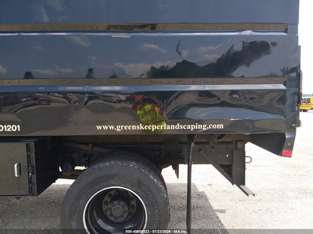 45659322 :رقم المزاد ، 1FVACWFC0KHKS6645 vin ، 2019 Freightliner M2 106 مزاد بيع