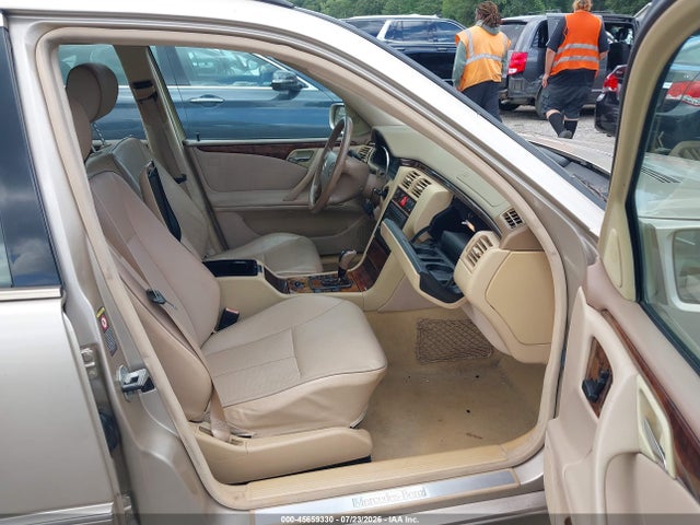 2001 Mercedes-benz E 320 მანქანა იყიდება აუქციონზე, vin: WDBJH65J11B230264, აუქციონის ნომერი: 45659330
