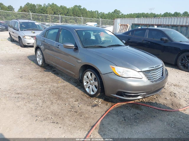 2013 Chrysler 200 Touring მანქანა იყიდება აუქციონზე, vin: 1C3CCBBB9DN656015, აუქციონის ნომერი: 45659338