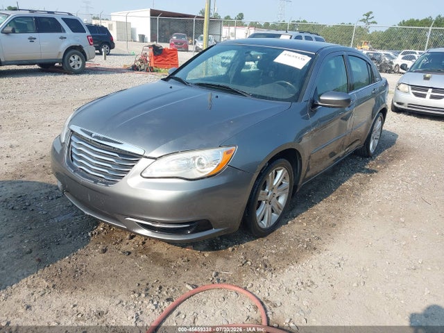 2013 Chrysler 200 Touring მანქანა იყიდება აუქციონზე, vin: 1C3CCBBB9DN656015, აუქციონის ნომერი: 45659338