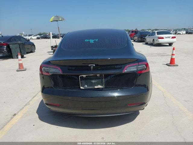 2018 Tesla Model 3 Long Range/mid Range მანქანა იყიდება აუქციონზე, vin: 5YJ3E1EA2JF044946, აუქციონის ნომერი: 45659406