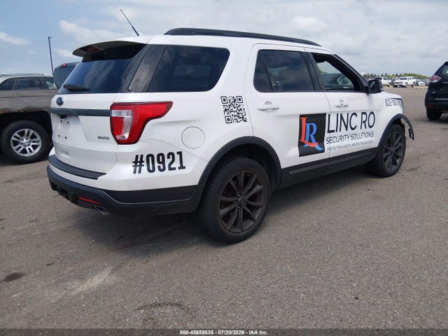 Ford EXPLORER XLT 2018 1FM5K8D85JGB09024 Image 4