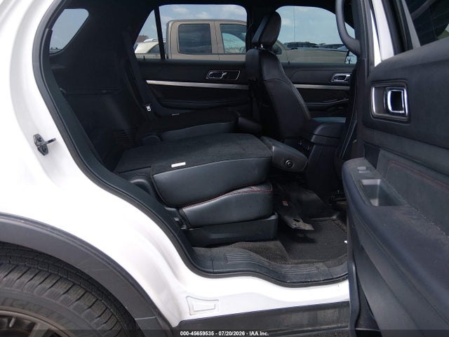 Ford EXPLORER XLT 2018 1FM5K8D85JGB09024 Image 8