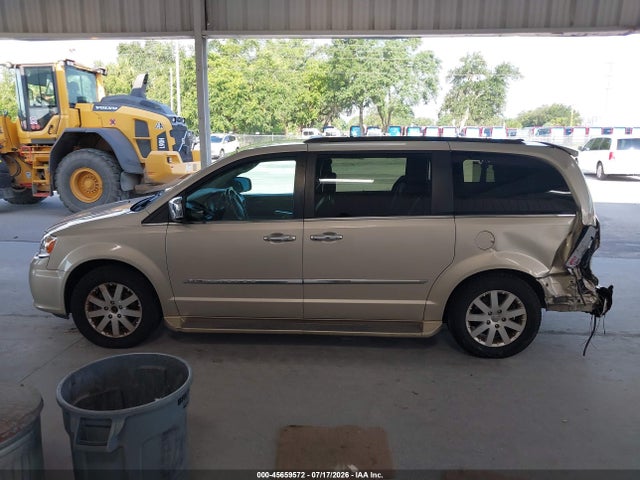 2012 Chrysler Town & Country Touring-l მანქანა იყიდება აუქციონზე, vin: 2C4RC1CG4CR237212, აუქციონის ნომერი: 45659572