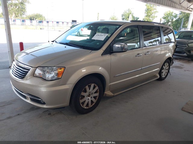 2012 Chrysler Town & Country Touring-l მანქანა იყიდება აუქციონზე, vin: 2C4RC1CG4CR237212, აუქციონის ნომერი: 45659572