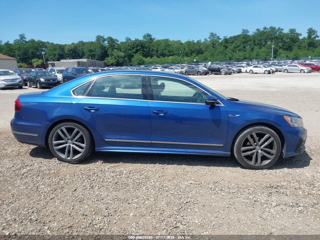 2017 Volkswagen Passat 1.8t R-line მანქანა იყიდება აუქციონზე, vin: 1VWDT7A3XHC056528, აუქციონის ნომერი: 45659590