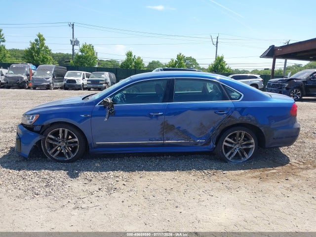2017 Volkswagen Passat 1.8t R-line მანქანა იყიდება აუქციონზე, vin: 1VWDT7A3XHC056528, აუქციონის ნომერი: 45659590