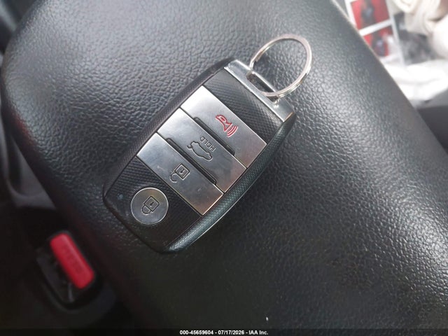 45659604 :رقم المزاد ، 3KPFL4A7XJE272262 vin ، 2018 Kia Forte S مزاد بيع