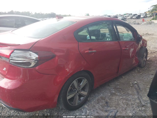 45659604 :رقم المزاد ، 3KPFL4A7XJE272262 vin ، 2018 Kia Forte S مزاد بيع