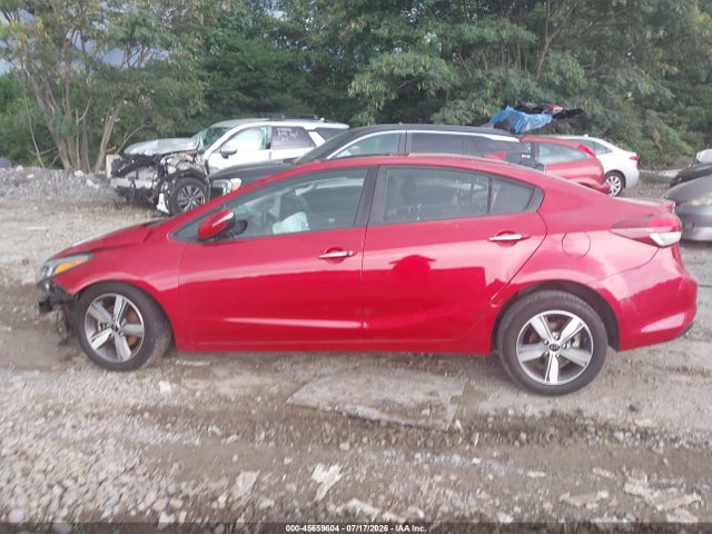 45659604 :رقم المزاد ، 3KPFL4A7XJE272262 vin ، 2018 Kia Forte S مزاد بيع