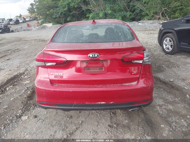45659604 :رقم المزاد ، 3KPFL4A7XJE272262 vin ، 2018 Kia Forte S مزاد بيع