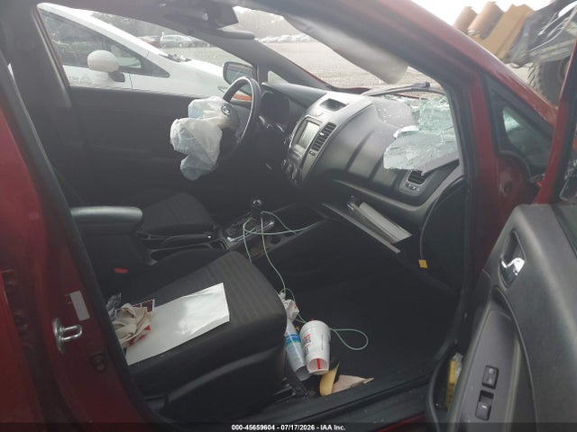45659604 :رقم المزاد ، 3KPFL4A7XJE272262 vin ، 2018 Kia Forte S مزاد بيع