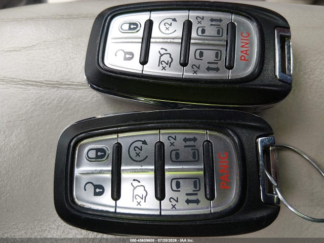 45659608 :رقم المزاد ، 2C4RC1BG4HR720031 vin ، 2017 Chrysler Pacifica Touring-l مزاد بيع