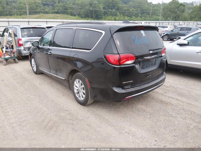 45659608 :رقم المزاد ، 2C4RC1BG4HR720031 vin ، 2017 Chrysler Pacifica Touring-l مزاد بيع