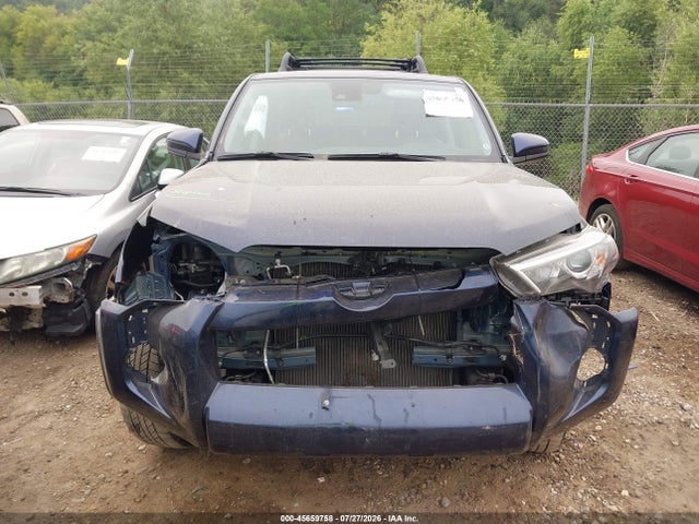 2024 Toyota 4runner Sr5 მანქანა იყიდება აუქციონზე, vin: JTEMU5JR0R6214976, აუქციონის ნომერი: 45659758