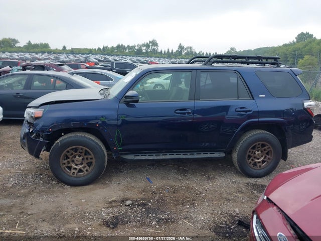 2024 Toyota 4runner Sr5 მანქანა იყიდება აუქციონზე, vin: JTEMU5JR0R6214976, აუქციონის ნომერი: 45659758