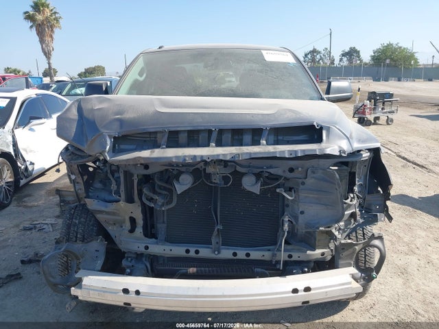 5TFDY5F13HX657031 Toyota Tundra Sr5 5.7l V8