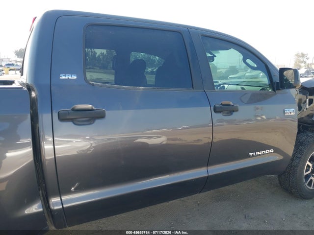 5TFDY5F13HX657031 Toyota Tundra Sr5 5.7l V8