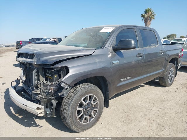 5TFDY5F13HX657031 Toyota Tundra Sr5 5.7l V8