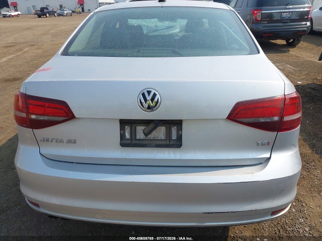 3VWD67AJ5GM350681 Volkswagen Jetta 1.4t Se