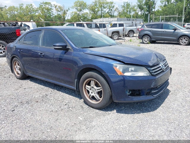 2014 Volkswagen Passat 1.8t S მანქანა იყიდება აუქციონზე, vin: 1VWAS7A30EC042185, აუქციონის ნომერი: 45659792