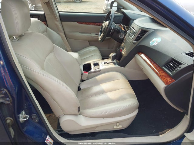 45659811 :رقم المزاد ، 4S3BMCK60A3230203 vin ، 2010 Subaru Legacy 2.5i Limited مزاد بيع
