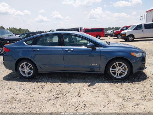 3FA6P0UU0JR271599 Ford Fusion Hybrid S