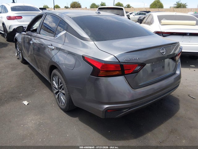 1N4BL4DVXPN377001 Nissan Altima Sv Fwd