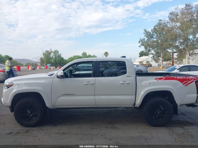 3TMAZ5CN9NM192828 Toyota Tacoma Sr5 V6