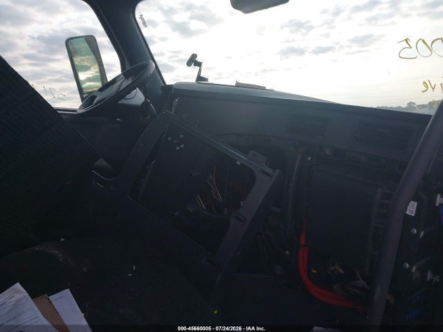 2022 Freightliner New Cascadia 126 მანქანა იყიდება აუქციონზე, vin: 3AKJHLDV4NSNB5182, აუქციონის ნომერი: 45660005