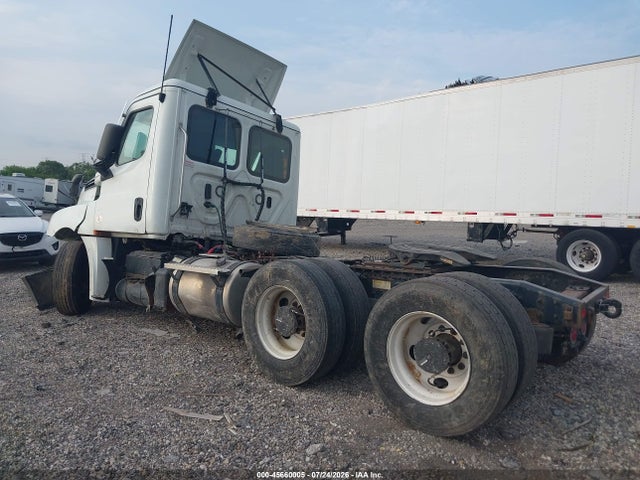 2022 Freightliner New Cascadia 126 მანქანა იყიდება აუქციონზე, vin: 3AKJHLDV4NSNB5182, აუქციონის ნომერი: 45660005