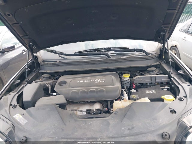 45660013 :رقم المزاد ، 1C4PJMLB1KD136195 vin ، 2019 Jeep Cherokee Latitude Plus 4x4 مزاد بيع
