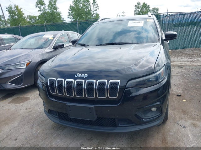 45660013 :رقم المزاد ، 1C4PJMLB1KD136195 vin ، 2019 Jeep Cherokee Latitude Plus 4x4 مزاد بيع