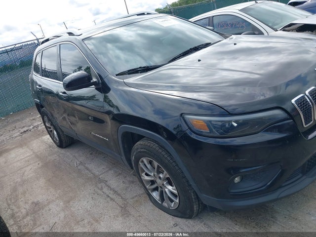 45660013 :رقم المزاد ، 1C4PJMLB1KD136195 vin ، 2019 Jeep Cherokee Latitude Plus 4x4 مزاد بيع