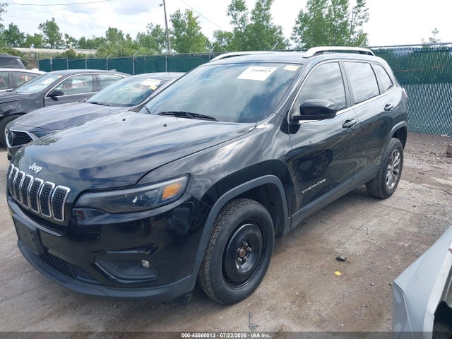 45660013 :رقم المزاد ، 1C4PJMLB1KD136195 vin ، 2019 Jeep Cherokee Latitude Plus 4x4 مزاد بيع